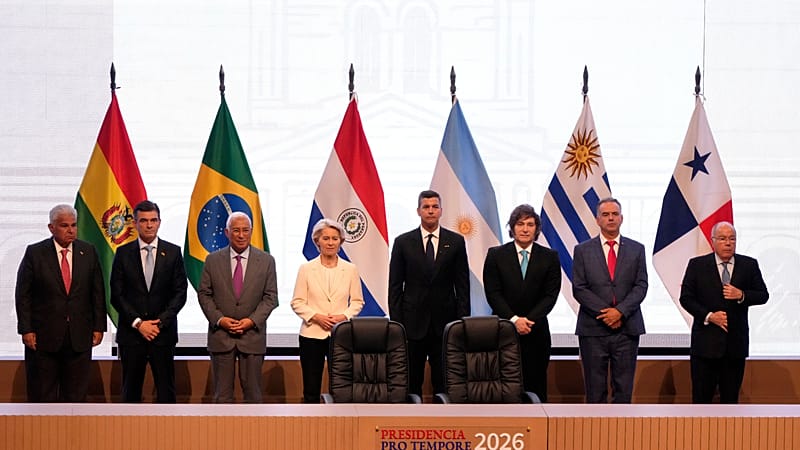 La UE y el Mercosur firman un importante acuerdo comercial en Asunción