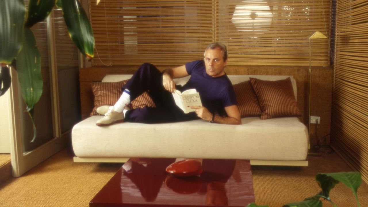 Giorgio Armani's 1980s living room still feels modern and enduringly ...