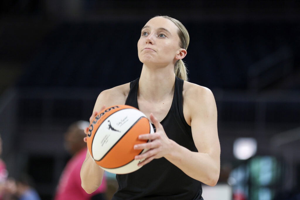 Paige Bueckers sweeps major honors before dominant Team USA performance