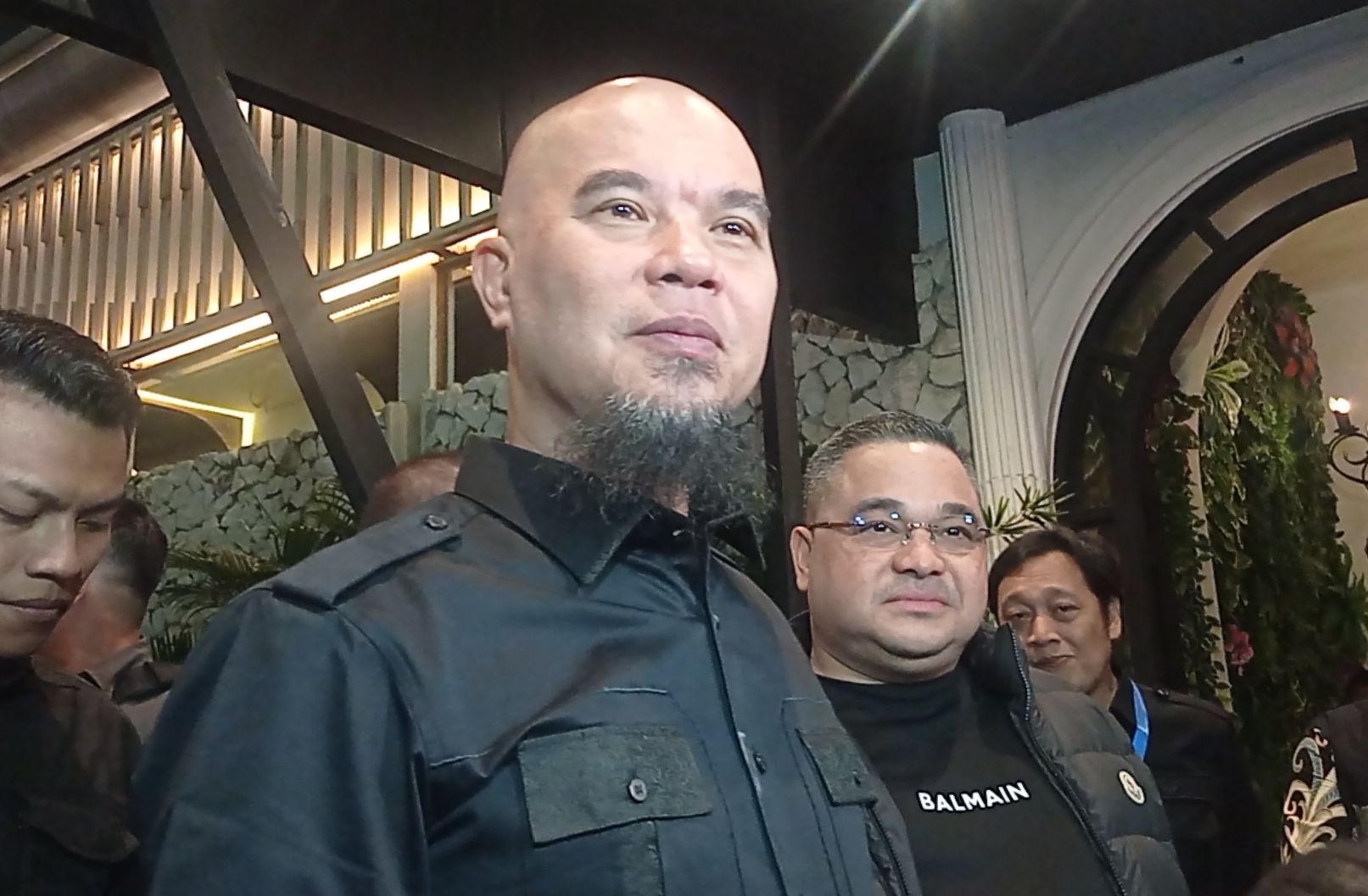 Ekonomi Mengancam, Ahmad Dhani Tak Gelar Ngunduh Mantu untuk Syifa Hadju dan El Rumi