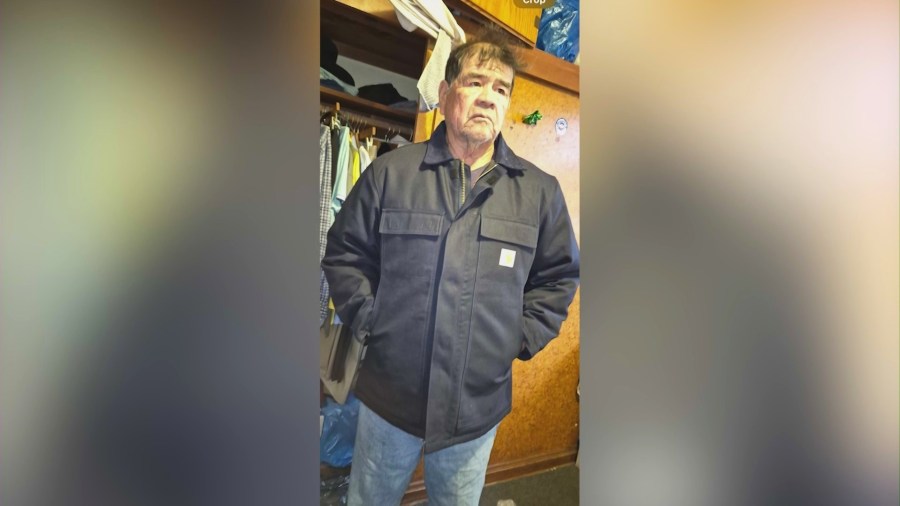 Gardener self-deports after being detained by immigration agents in West Hollywood<br>