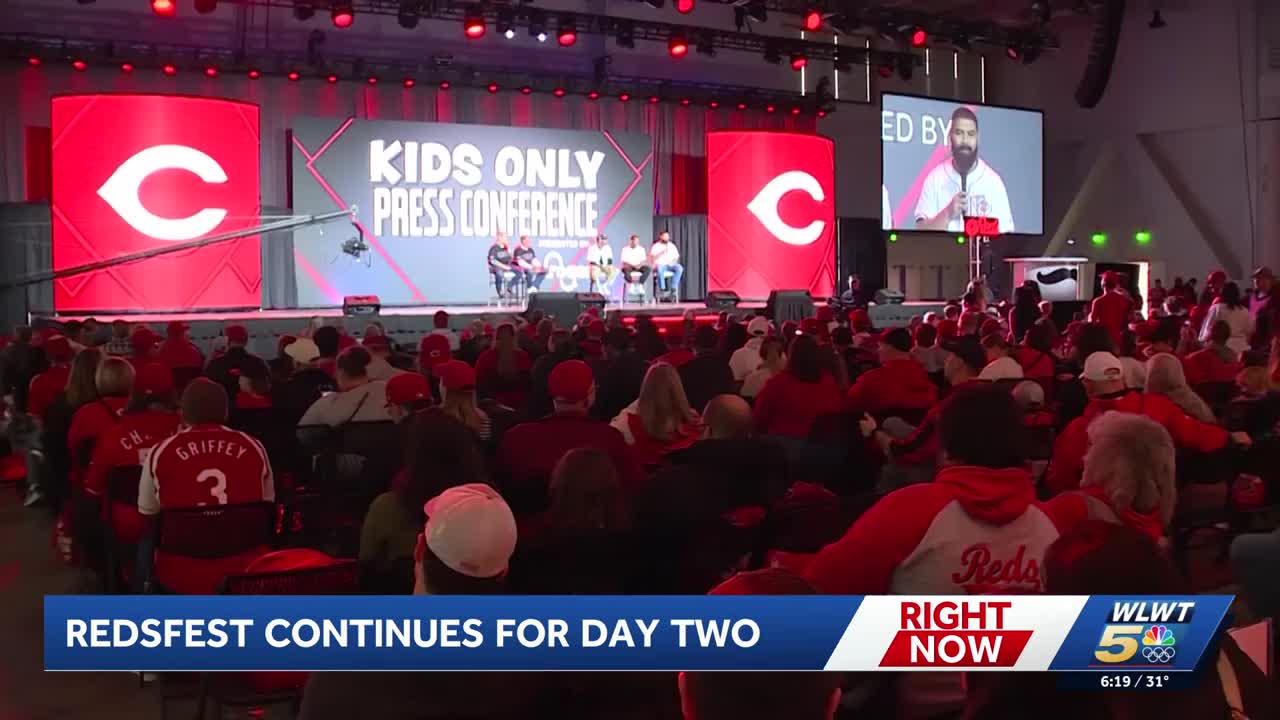 Redsfest brings fans up close and personal with players in remodeled ...