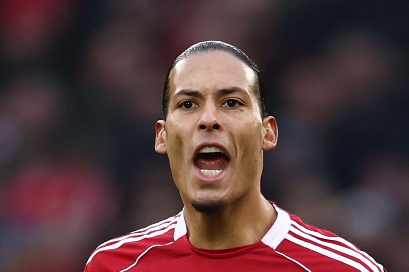 Virgil van Dijk responde a los abucheos del Liverpool y al último revés de Arne Slot: «Tenemos que actuar»