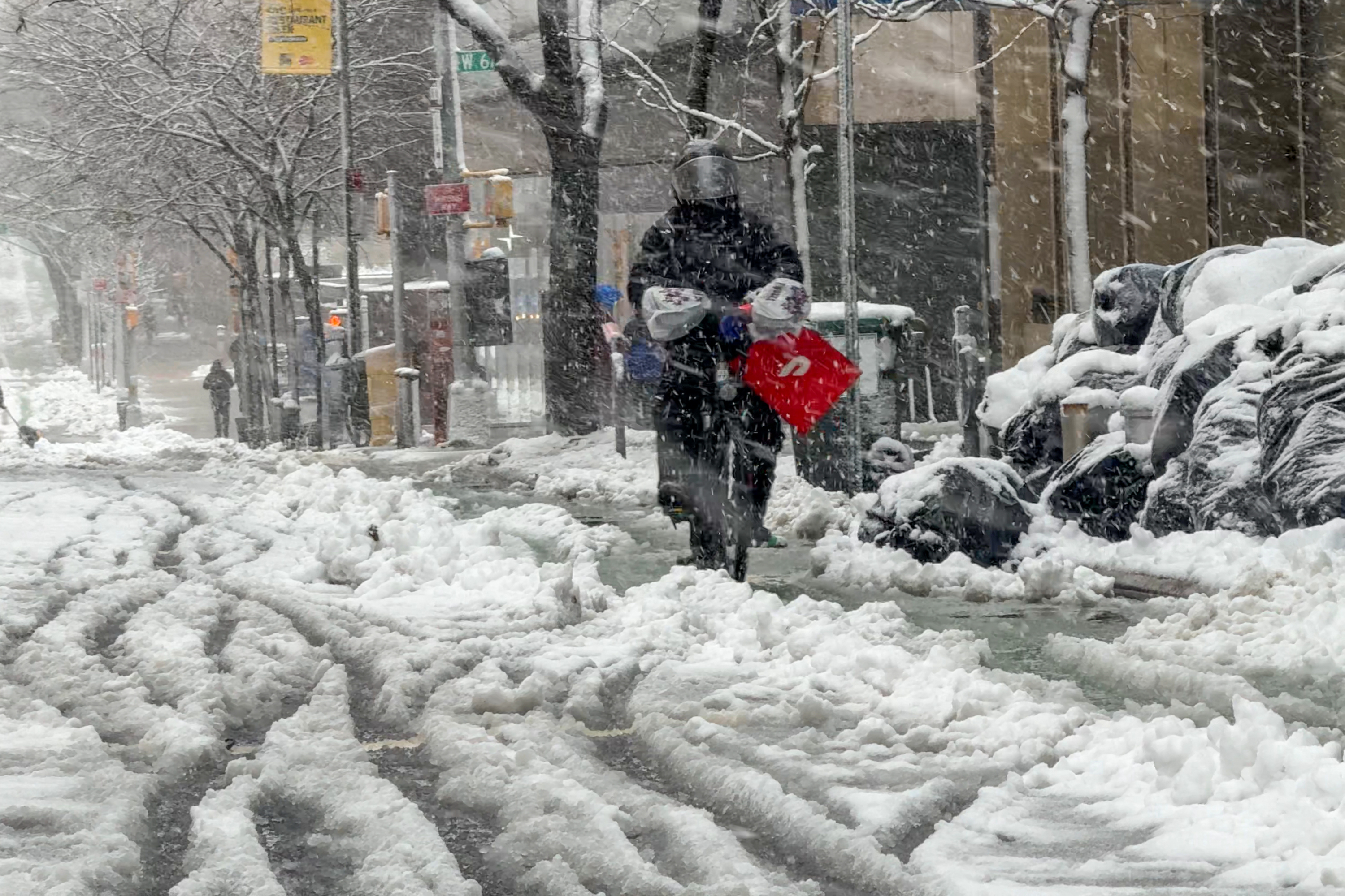 Winter storm warning issued as 20 inches of snow set to fall<br><br>