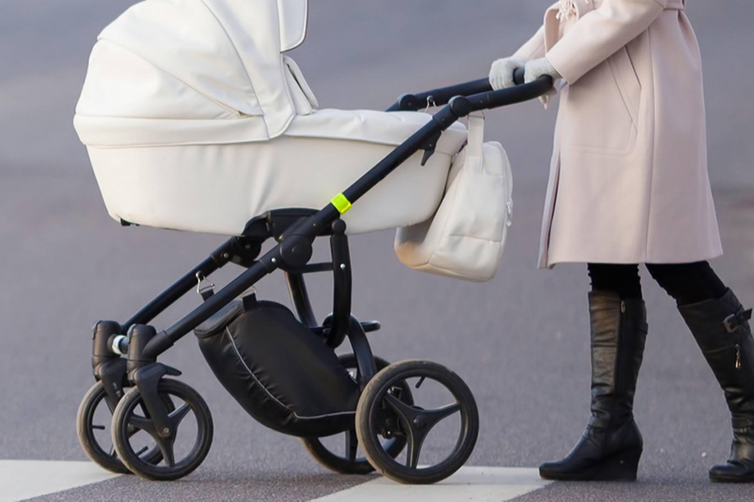 Kvinde med barnevogn sekunder fra katastrofen: Pludselig kom den hvide ...