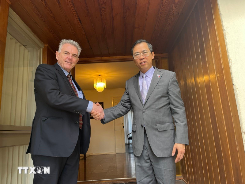 Ngọn đèn soi sáng trong hành trình xây dựng và đổi mới