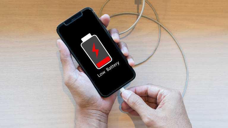 How old is too old to use? When experts say you should upgrade your phone