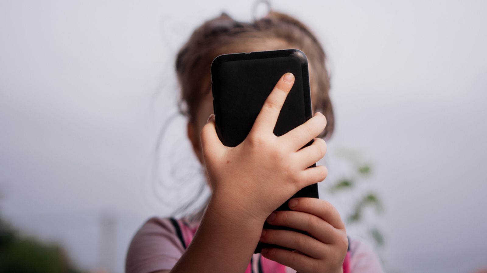 Doctors warn of 'horrific' impact of tech and devices on children and ...