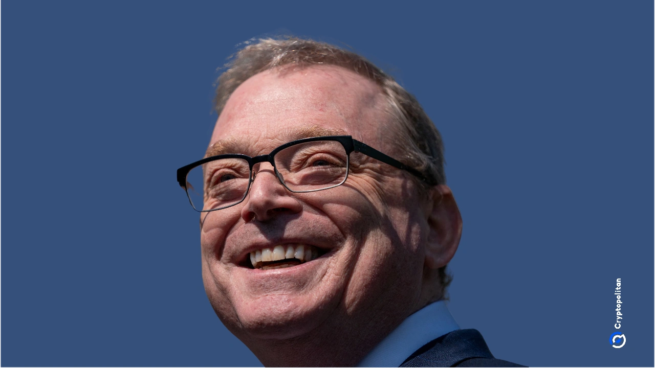 Kevin Hassett is now backing out of the race to lead the Federal Reserve, and Trump doesn’t seem to mind<br>