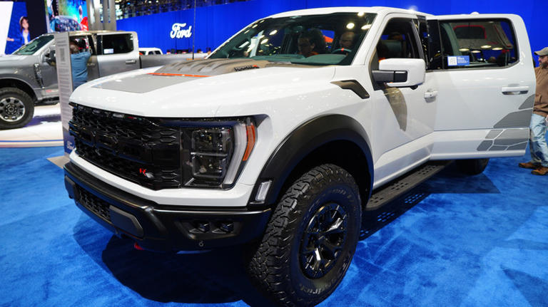Why did the Ford Raptor V8 go away in 2017?