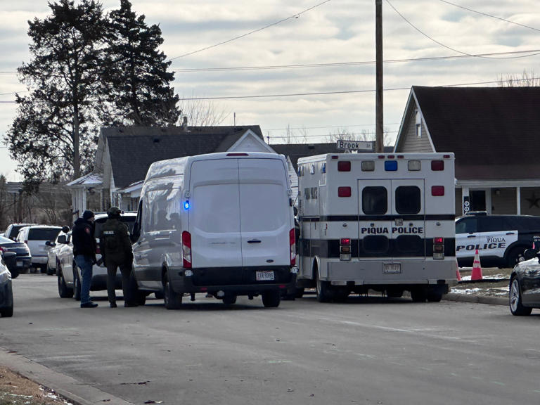 Man in custody after domestic situation led to hours-long SWAT standoff ...