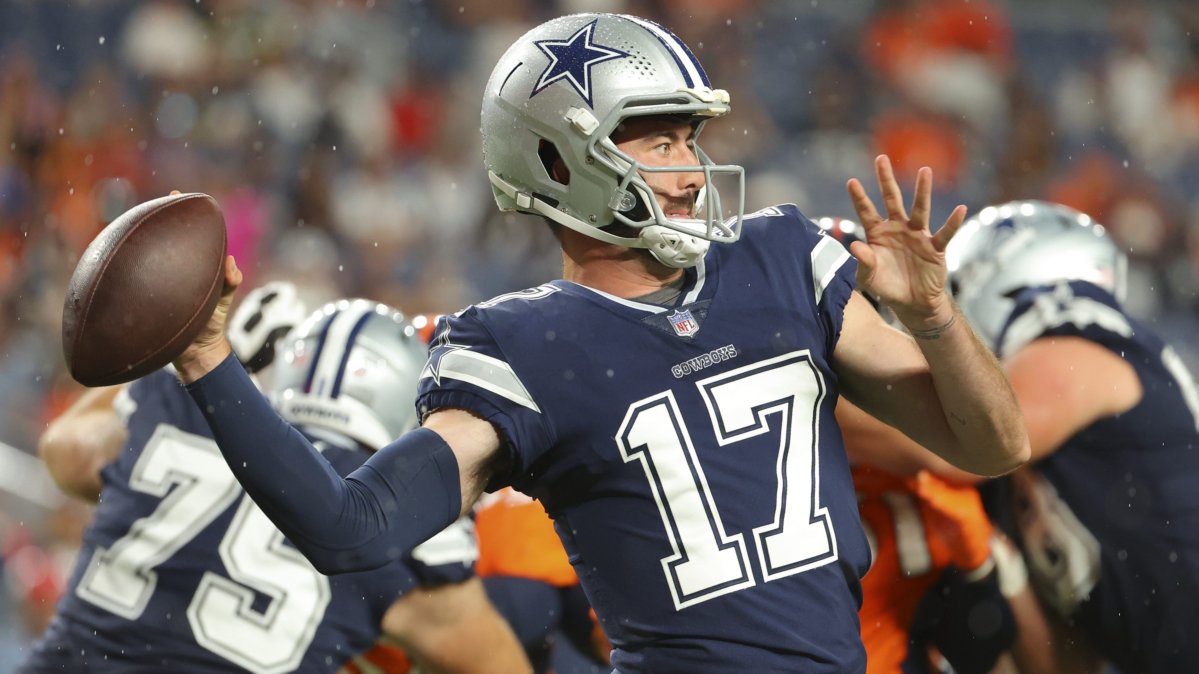 Former Cowboys QB signs with Broncos after Bo Nix injury