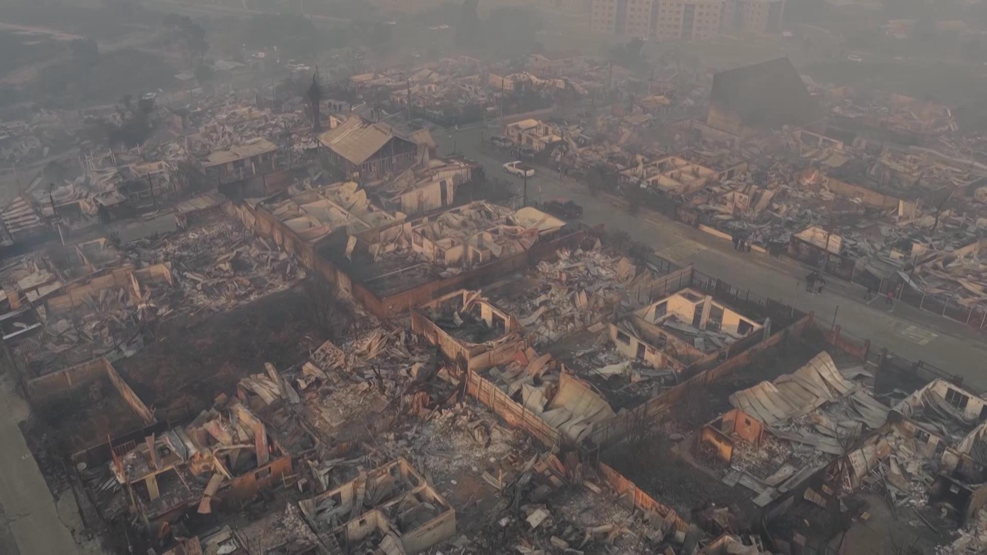 Al menos 15 muertos por incendios forestales en Chile