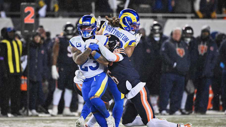 Kam Curl’s heroics save Rams in playoff affair in snowy Chicago