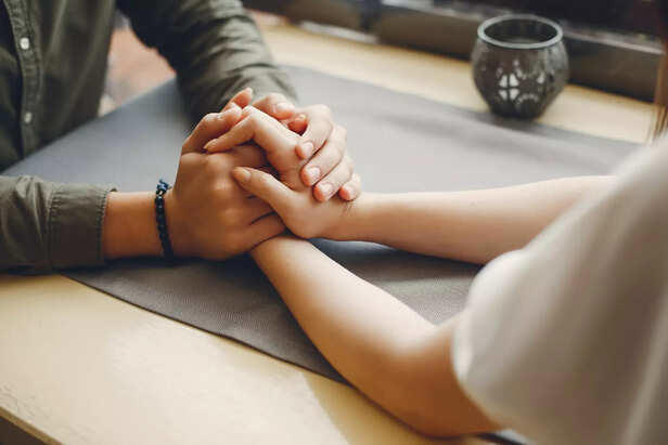 Relationships without label give freedom but also create hidden freedom