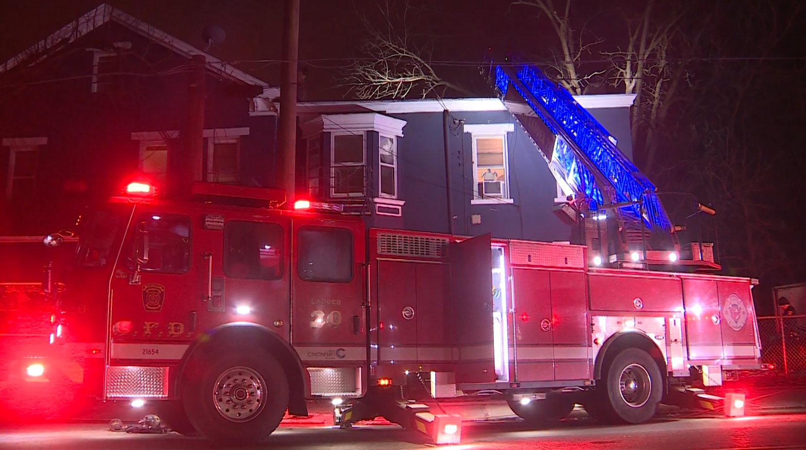 Fire: 2 displaced, pet dead after overnight kitchen fire at Northside ...