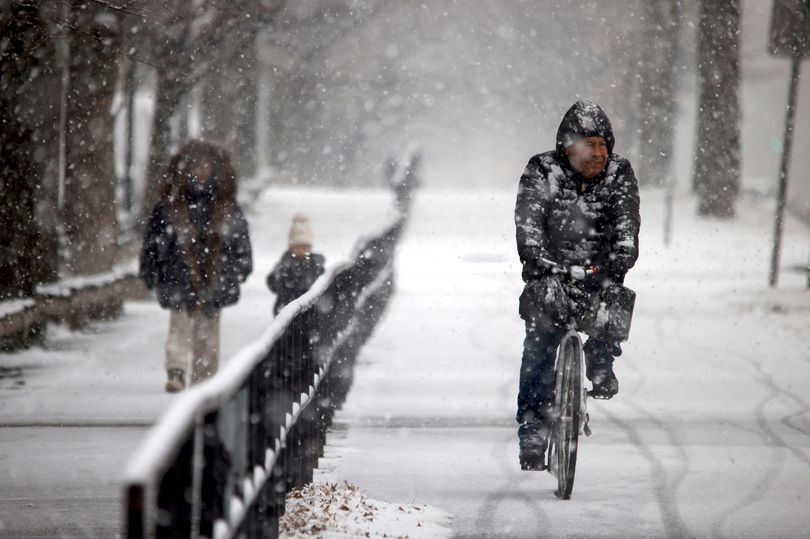 New York forecasters warn of 'very dangerous' cold as brutal snow blast ...