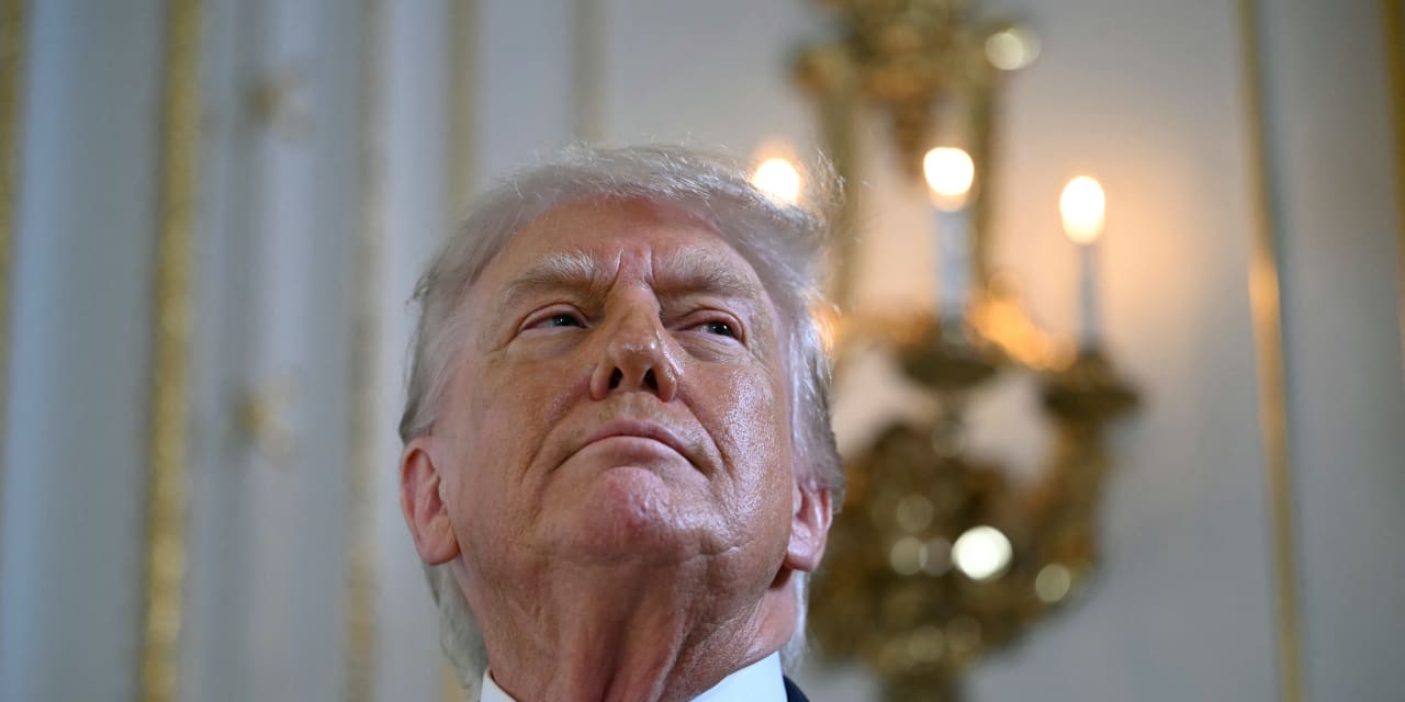 Stock futures lead global markets sharply lower and gold hits fresh record as Trump threatens tariffs on Europe over Greenland<br>