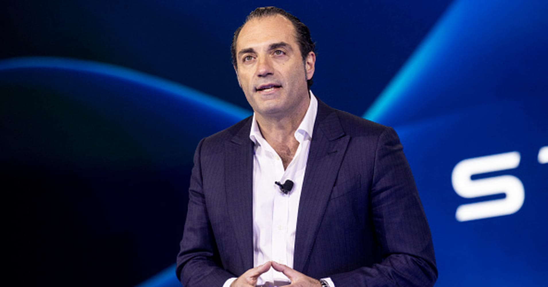 Stellantis stock off 43% as Jeep maker turns five, executes turnaround<br>