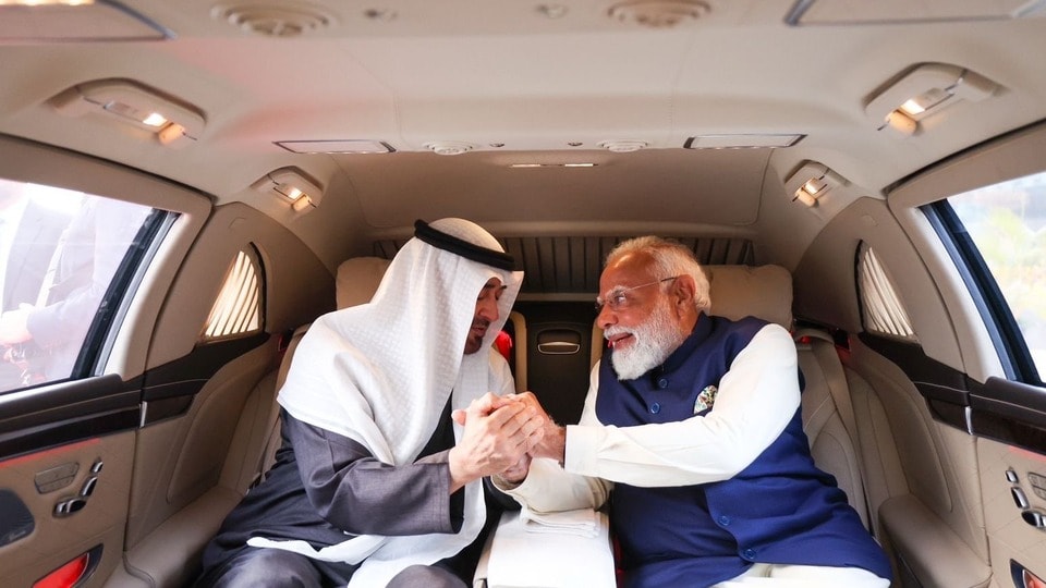 ইয়েমেন ঘিরে সৌদি-UAE দ্বন্দ্বের মাঝে আমিরশাহির প্রেসিডেন্ট ভারতে! 'ভাইকে  স্বাগত', বার্তা মোদীর