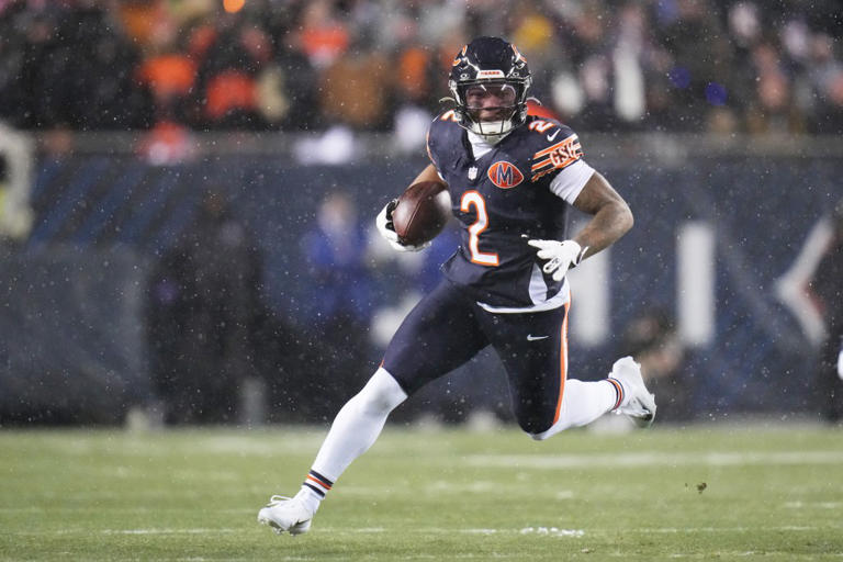 DJ Moore slammed for 'lack of effort' as new video shows how Bears ...