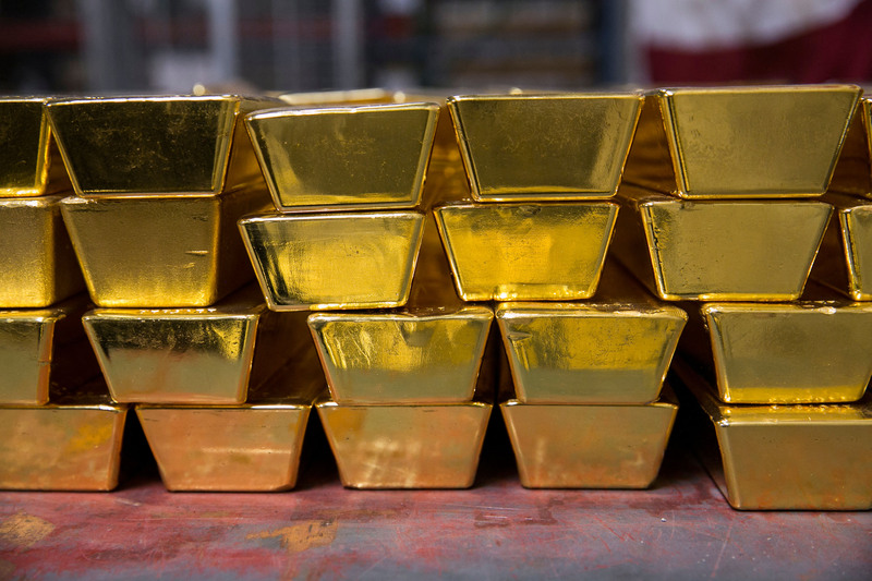 Gold hits record high following new Trump tariff threat