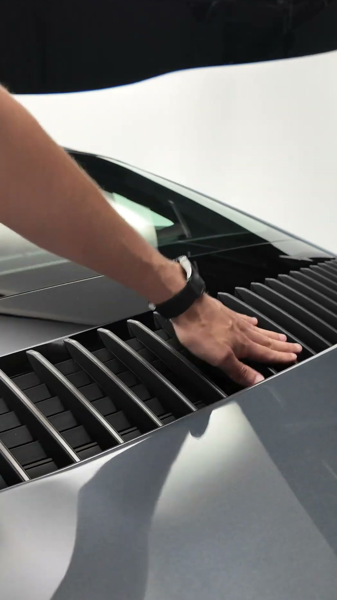 The retractable rear wing of the new Porsche 911 Turbo S facelift