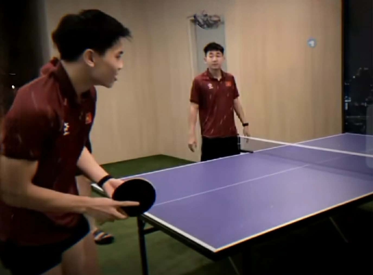 Vì sao các ngôi sao U23 Việt Nam thường chơi bóng bàn và cờ vua?