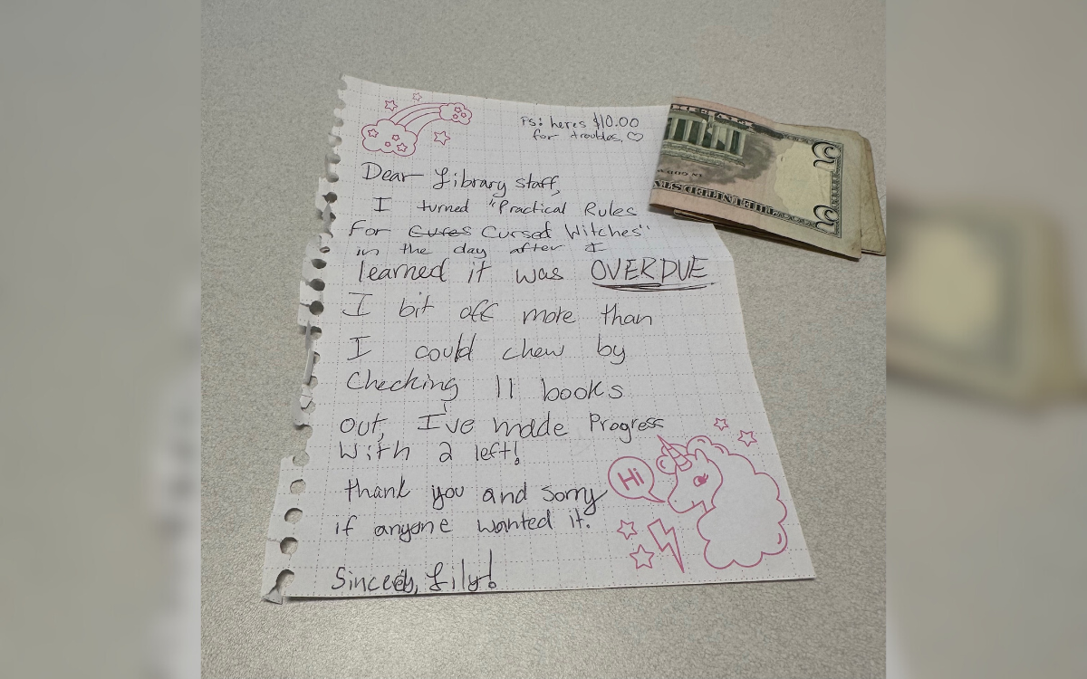 Kid’s note found in returned library book—staff waste no time making a call<br>