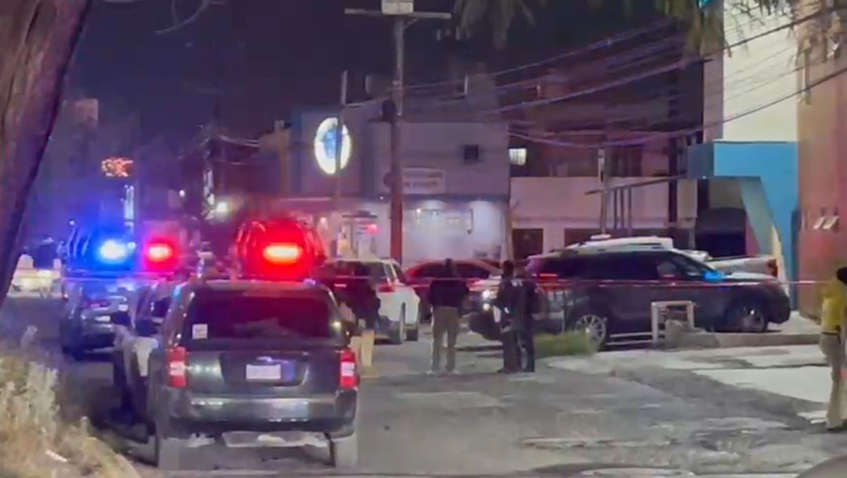 Asesinan a hombre a balazos a bordo de su camioneta en Santa Catarina, NL