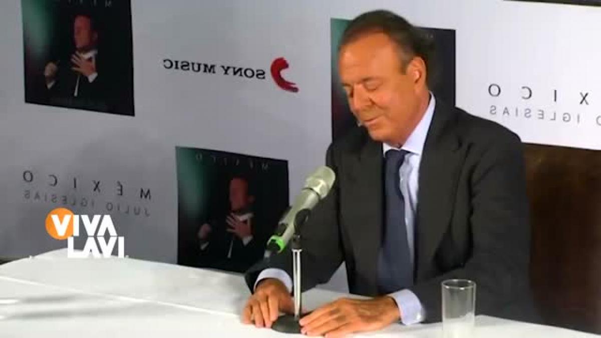 Recuerdan entrevista de Julio Iglesias defendiendo a las mujeres