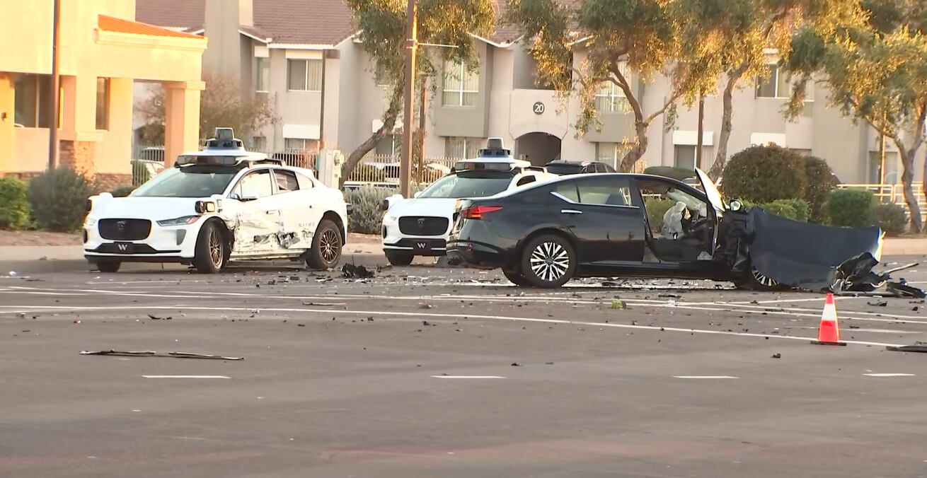 Drunk driver with child in car causes multi‑vehicle crash in Tempe ...
