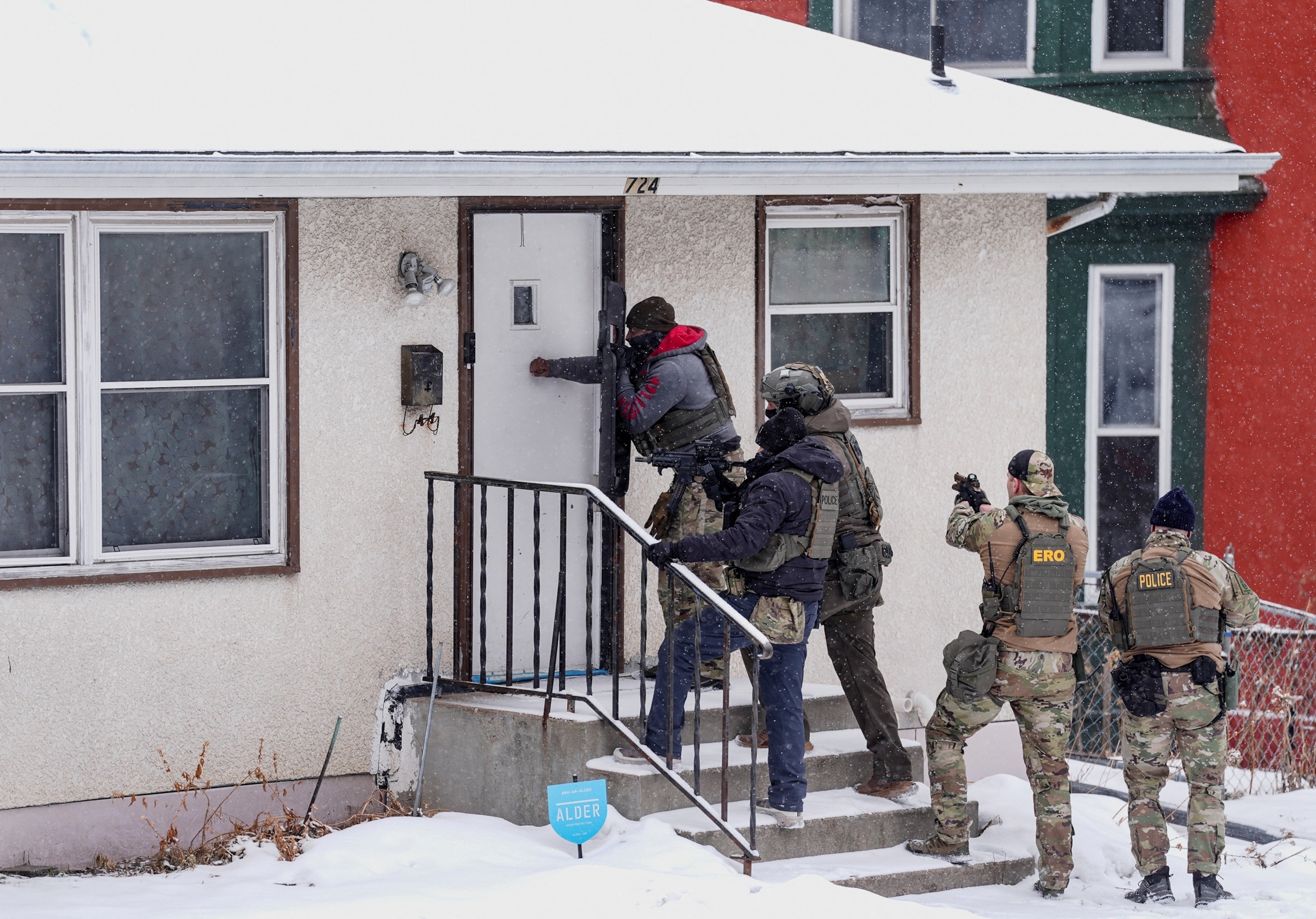Minneapolis ICE shooting live updates: DOJ investigating apparent church disruption<br>