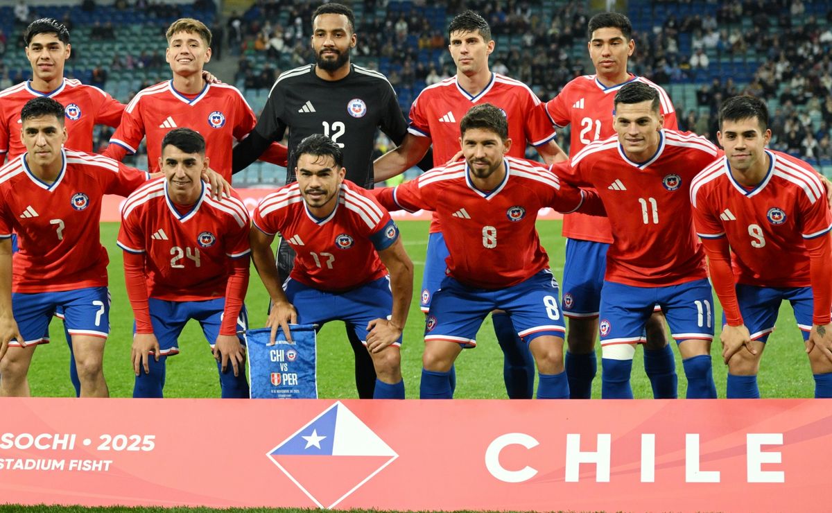 Sigue la caída libre: Chile cae tres puestos en el primer ranking FIFA ...