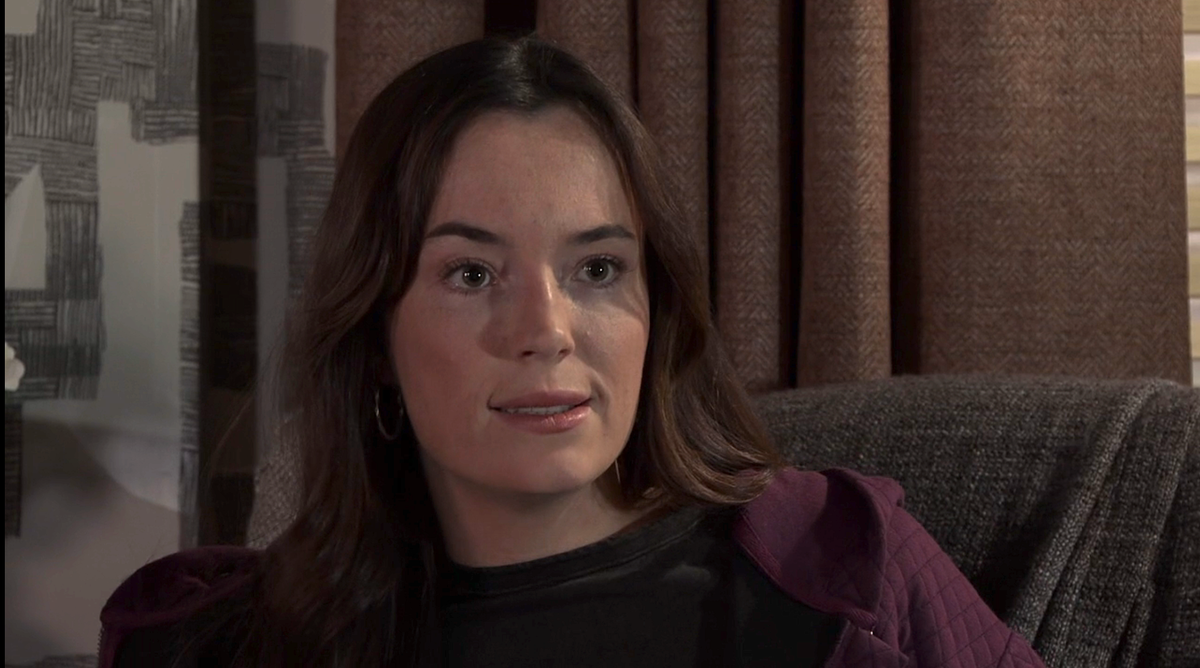 Coronation Street Is Jodie Manipulating Shona After Shock Arrival 