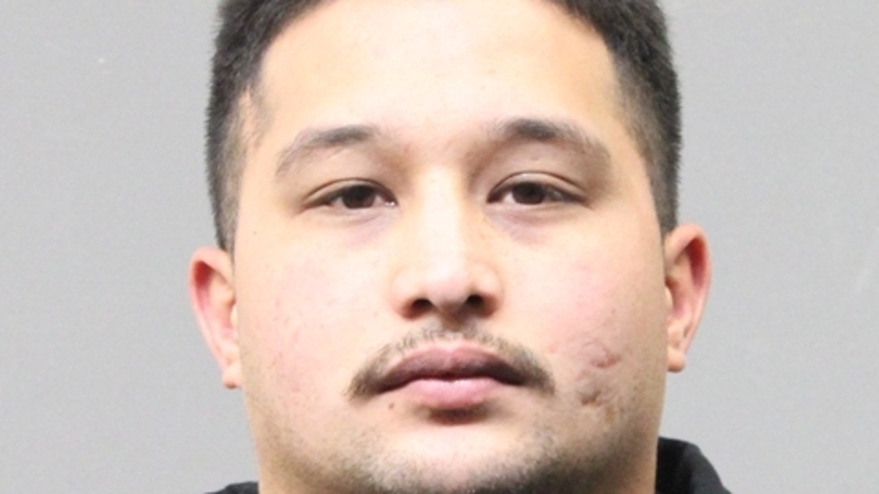 Houston police officer accused of racing at 130+ mph with child in car