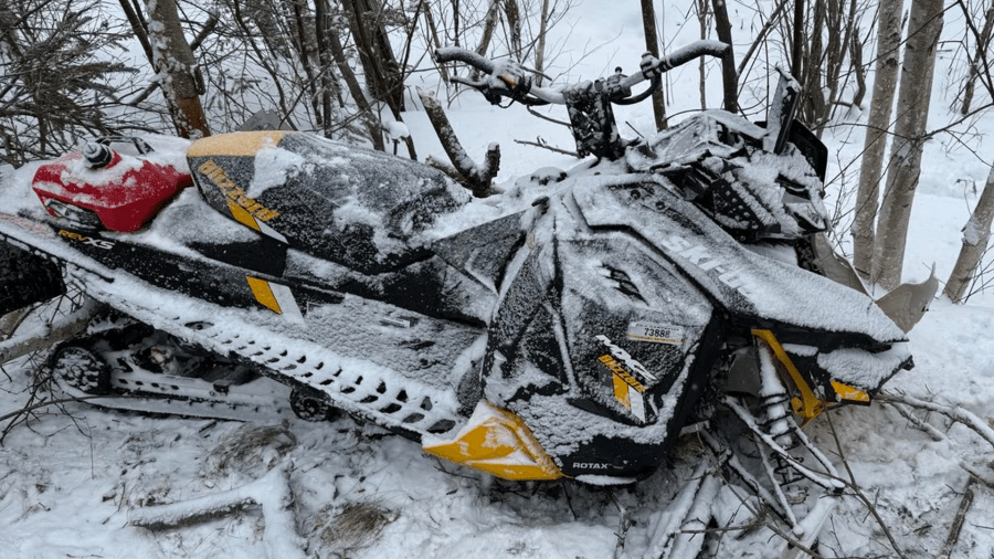 Massachusetts snowmobile operator injured in NH crash