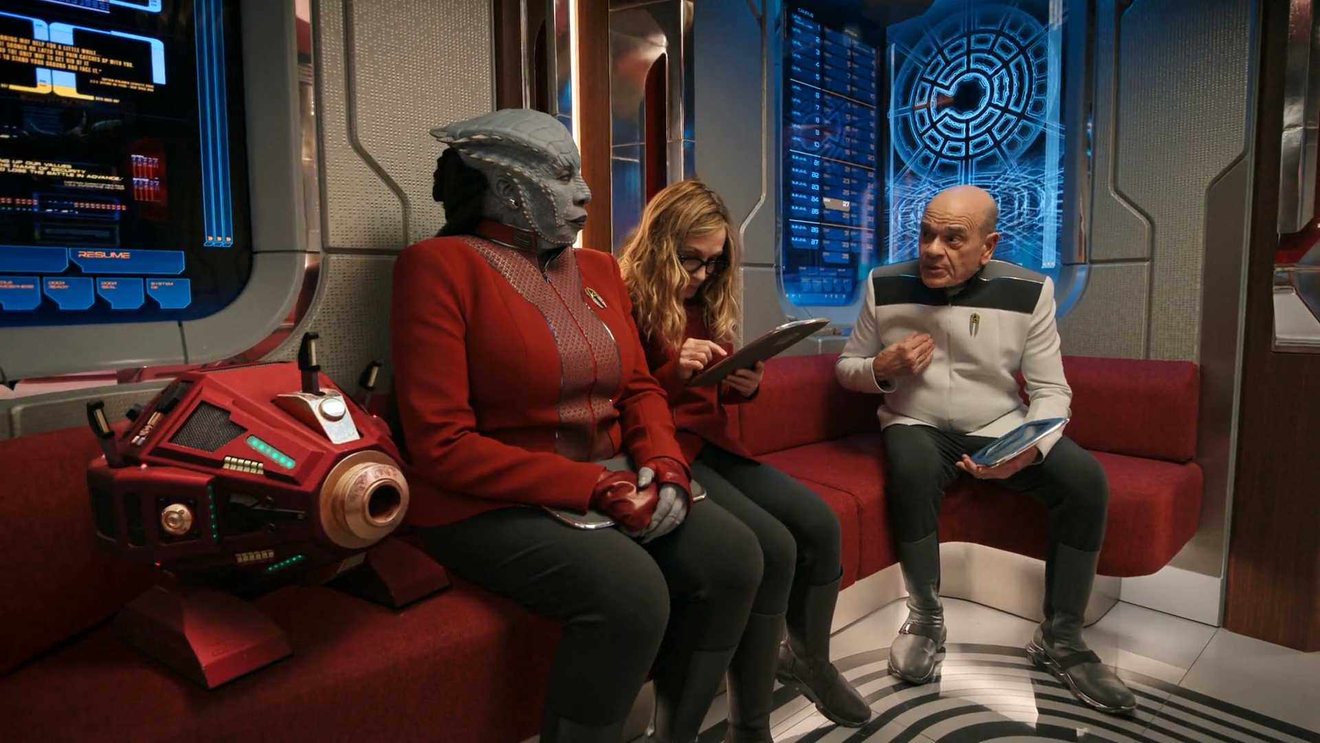 Star Trek: Starfleet Academy episode 2 features hidden DS9 Captain ...