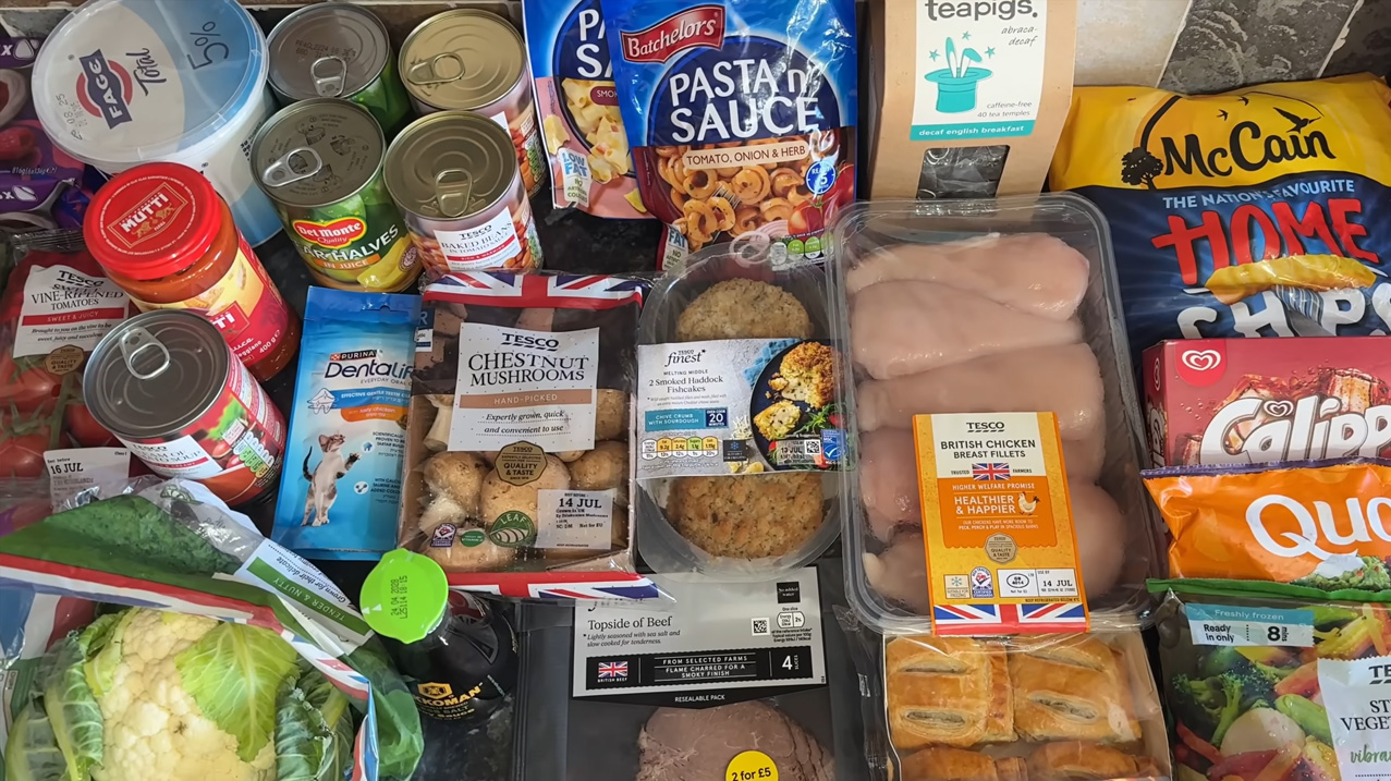 Saturday weekly grocery haul in United Kingdom