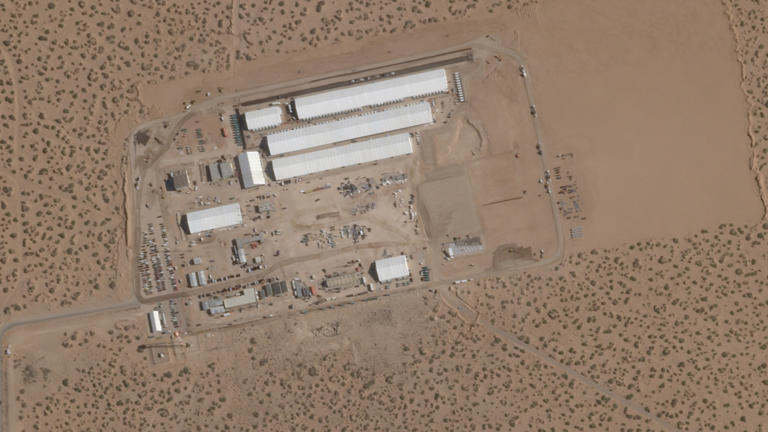 ICE detainee dies of 'presumed suicide' at Texas detention facility ...