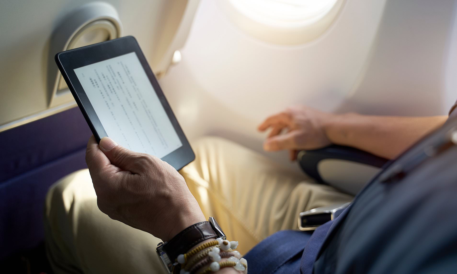 Why you should keep your Kindle in airplane mode - even when you're not ...