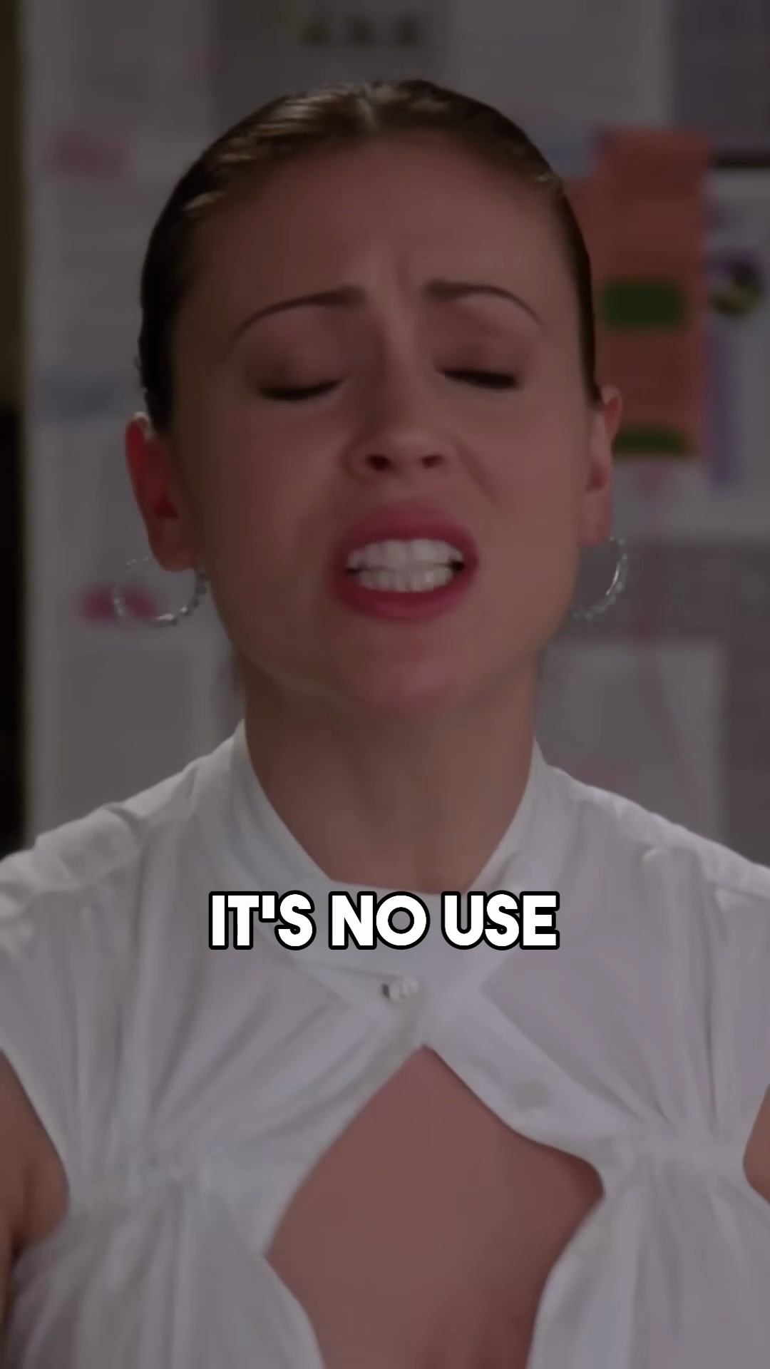 The Charmed Ones are rendered powerless by an evil monkey
