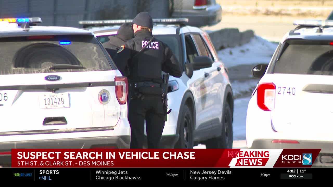 Des Moines police searching for suspect who led officers on chase