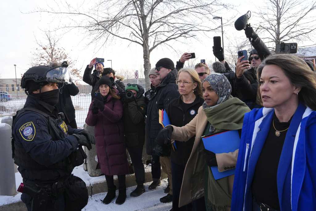 Judge refuses to block new DHS policy limiting Congress members' access ...