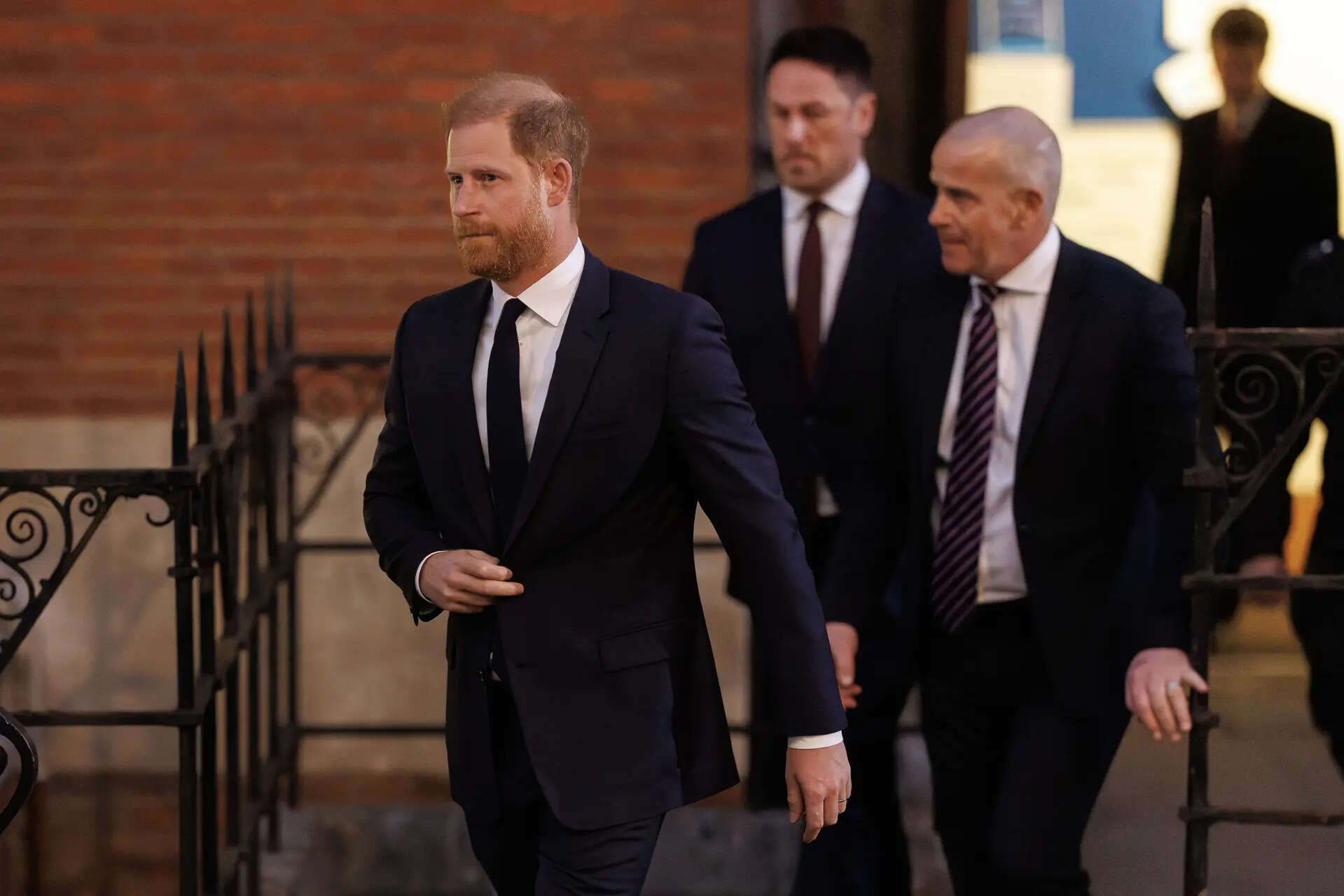Prince Harry’s friends were 'good source of leaks' Privacy case takes