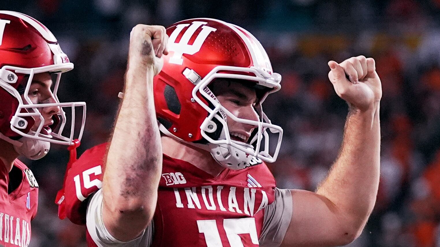 Indiana defeats Miami 27-21 to win first national championship in ...