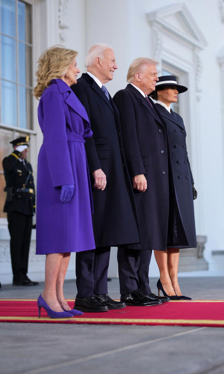 Nuestro experto analiza el polémico look de Melania Trump en la toma de ...