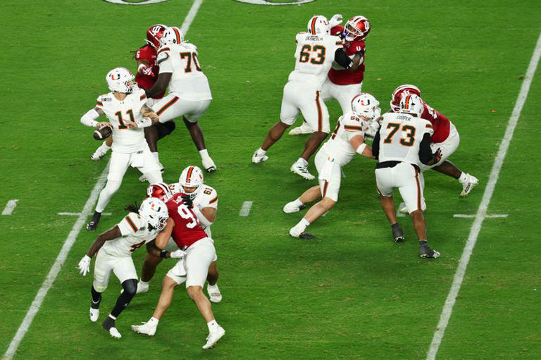 Carson Beck slammed for classless reaction after Miami loses CFB ...