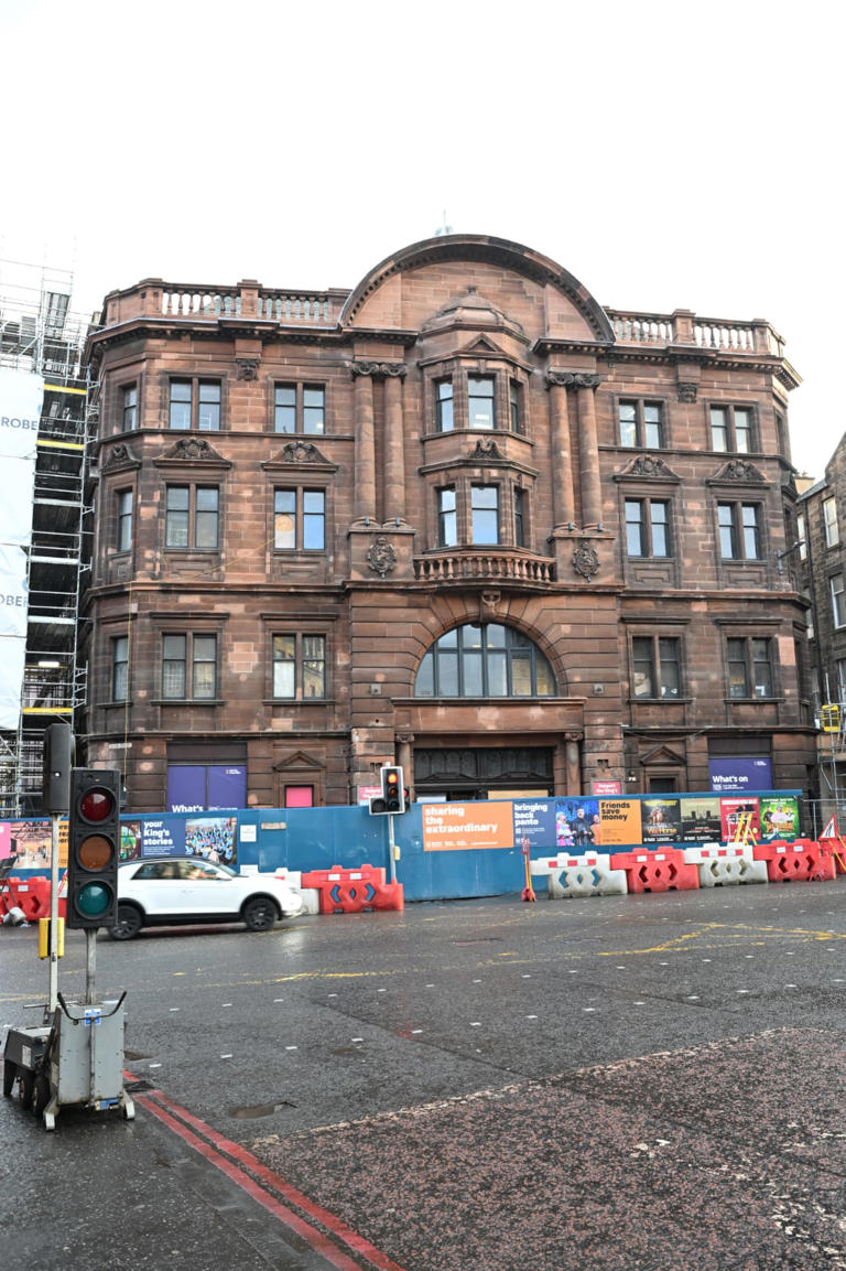 King's Theatre First images as Old Lady of Leven Street emerges from