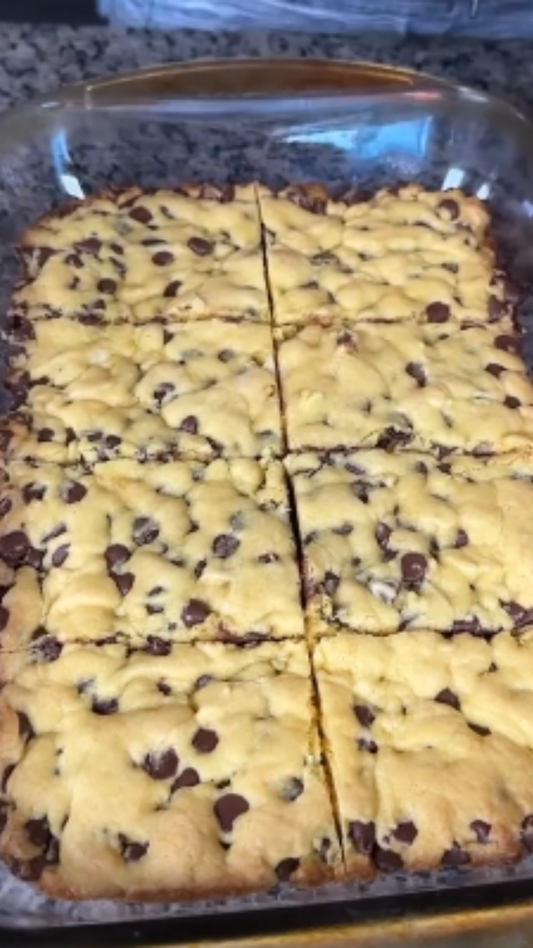 One pan no fuss chocolate chip cookie bar magic